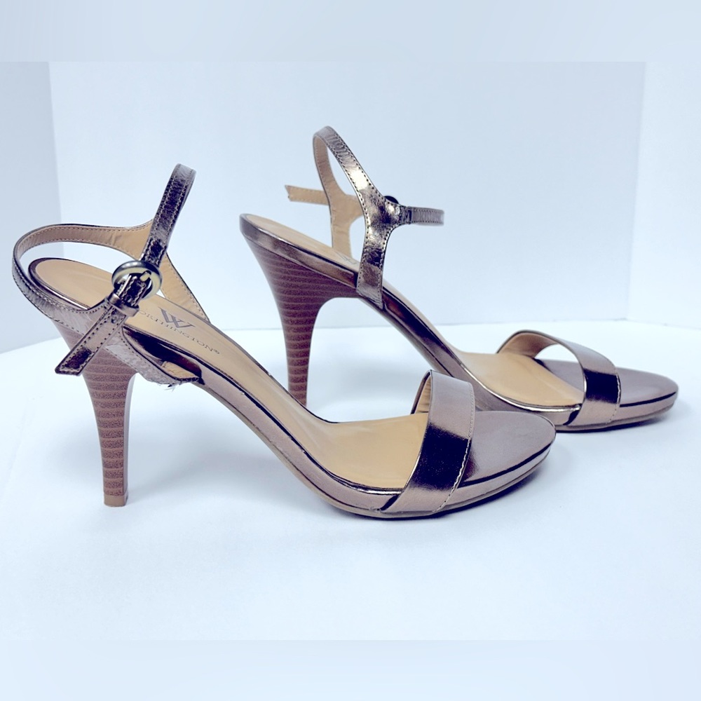 Gold heel, brand new